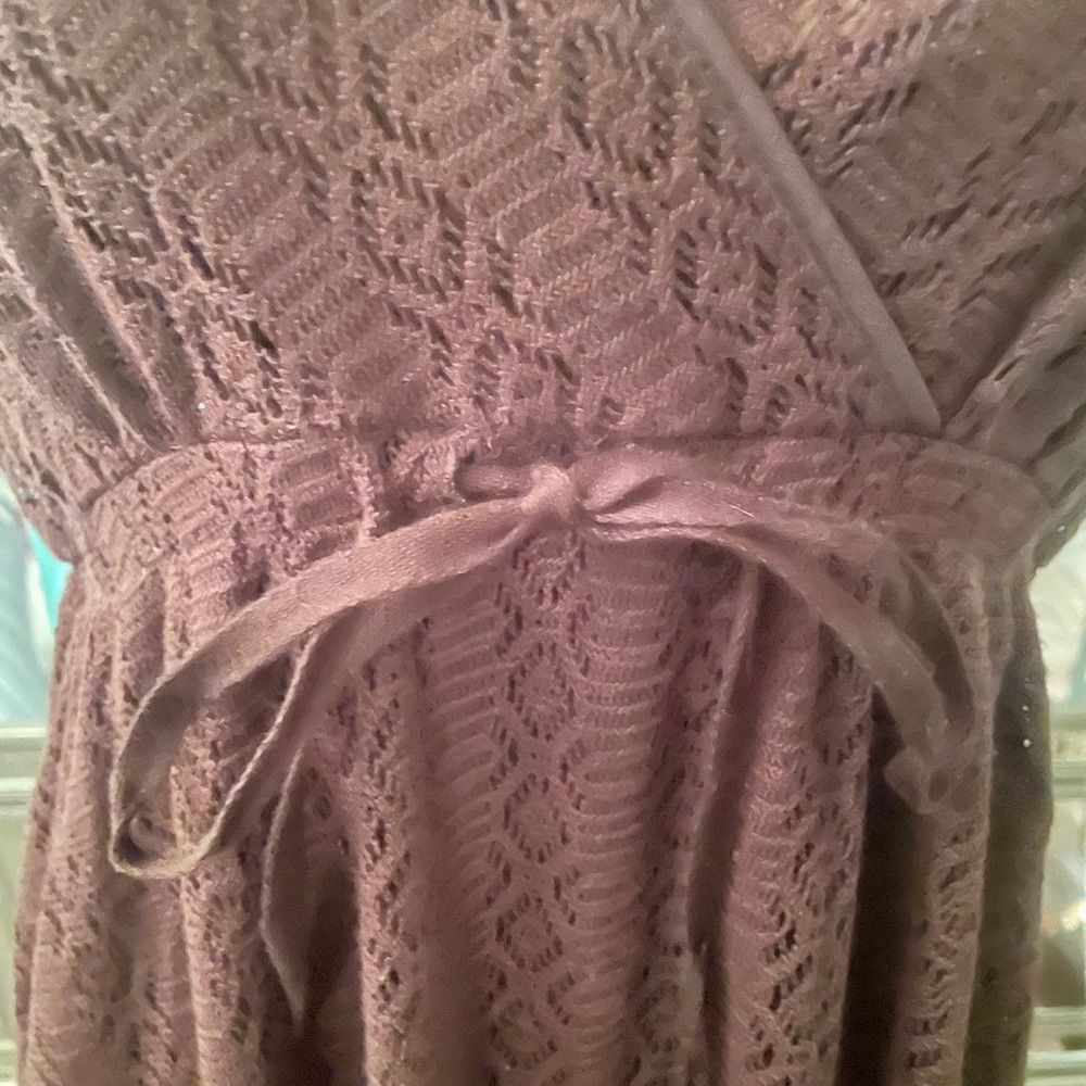 Vintage AnnTaylor Loft Empire, V-neck, Crochet Dress Fully Lined. 6. Pretty! - Picture 4 of 8